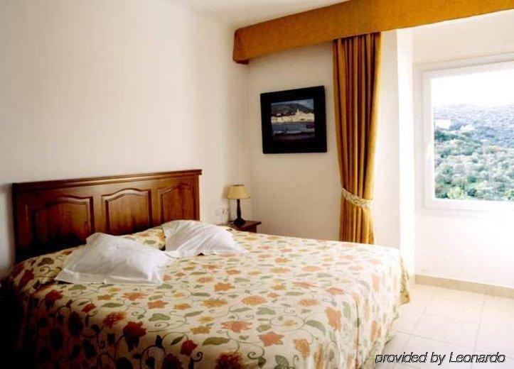 Hotel Rocamar Cadaqués Szoba fotó