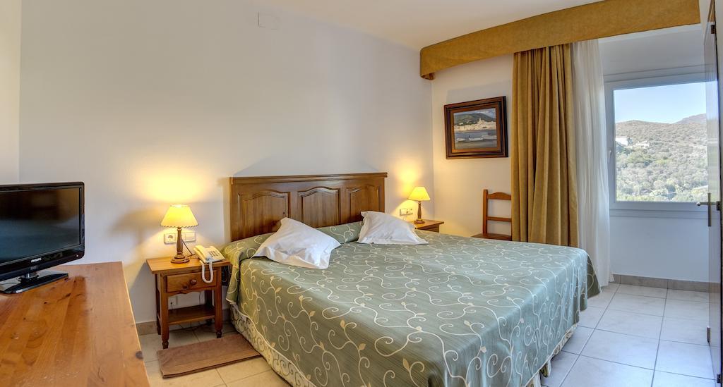 Hotel Rocamar Cadaqués Szoba fotó